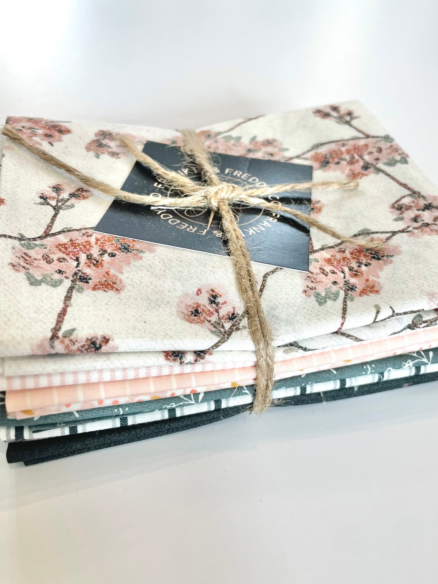 Rose Meadow fabric bundle | 8 Fabrics