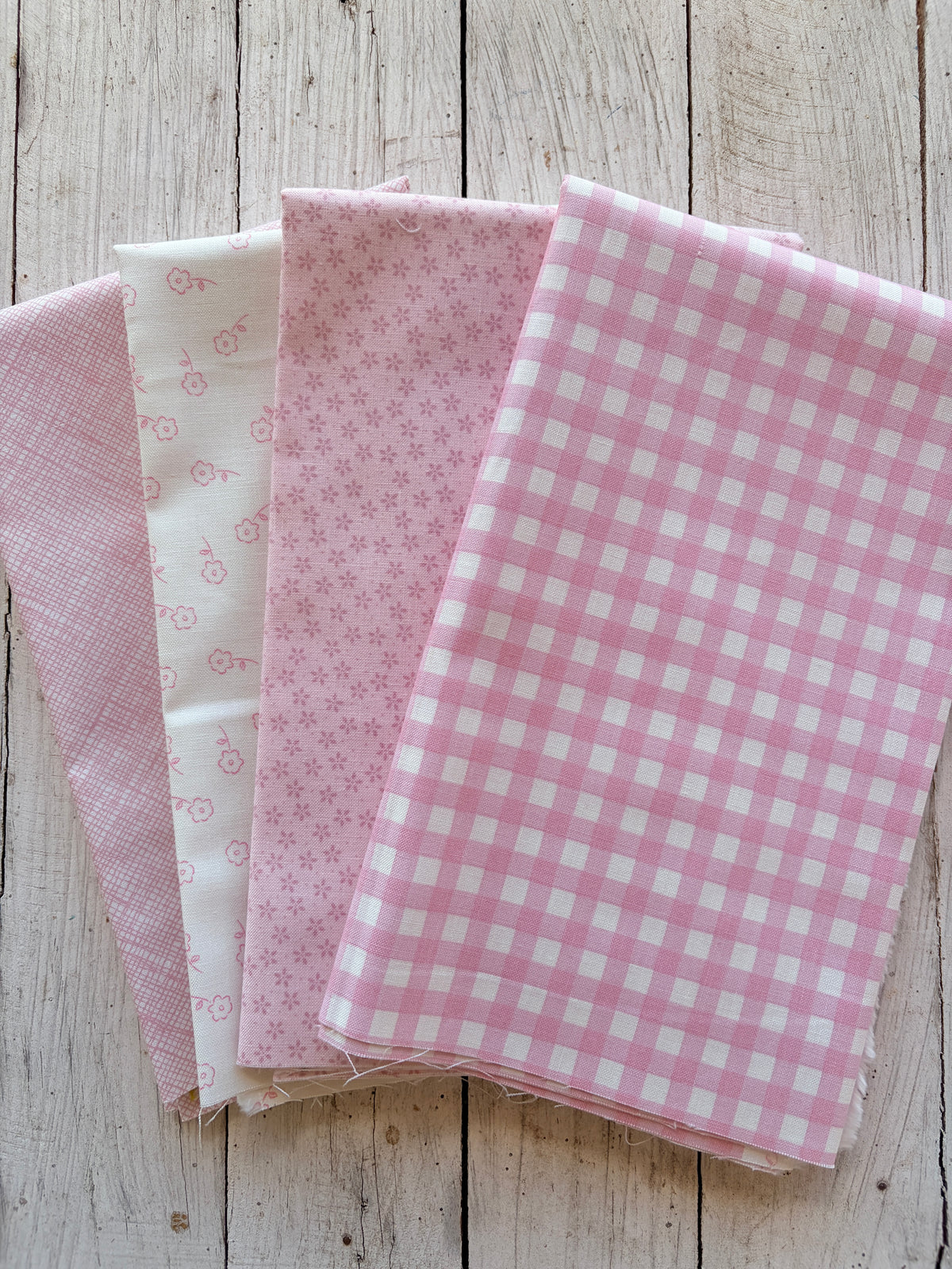 Pink - Cool Mini Fat Quarter Bundle