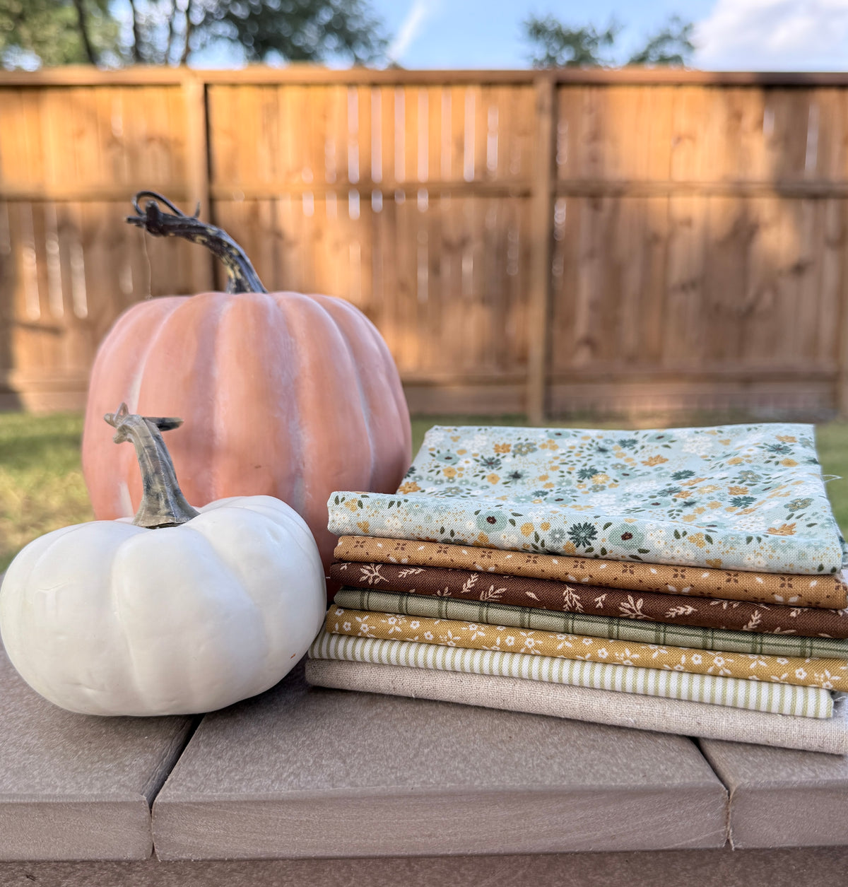 Harvest Meadow Fat Quarter Bundle| Curated Bundle| 7 Fabrics