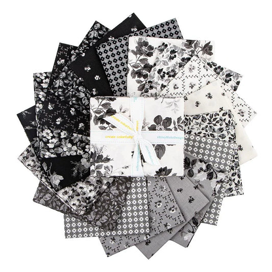 Ink & Ivory Fat Quarter Bundle