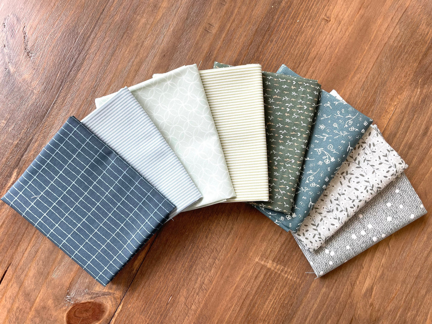 Hesper quilt bundle | Half yard bundle | 8 fabrics | AN EARLY SPRING bundle